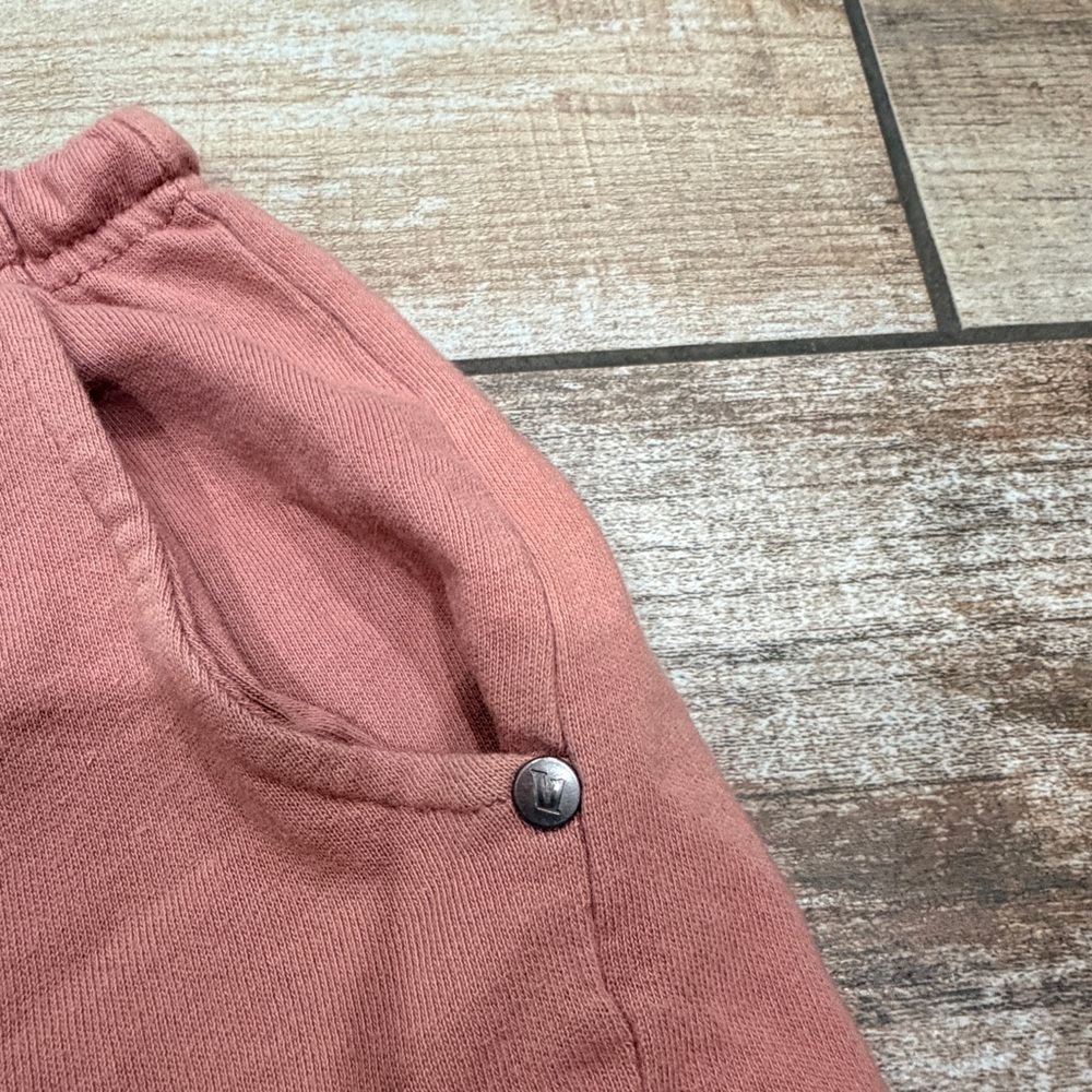 Vuori | Sunnyside Short Burnt Clay - Picture 4 of 7